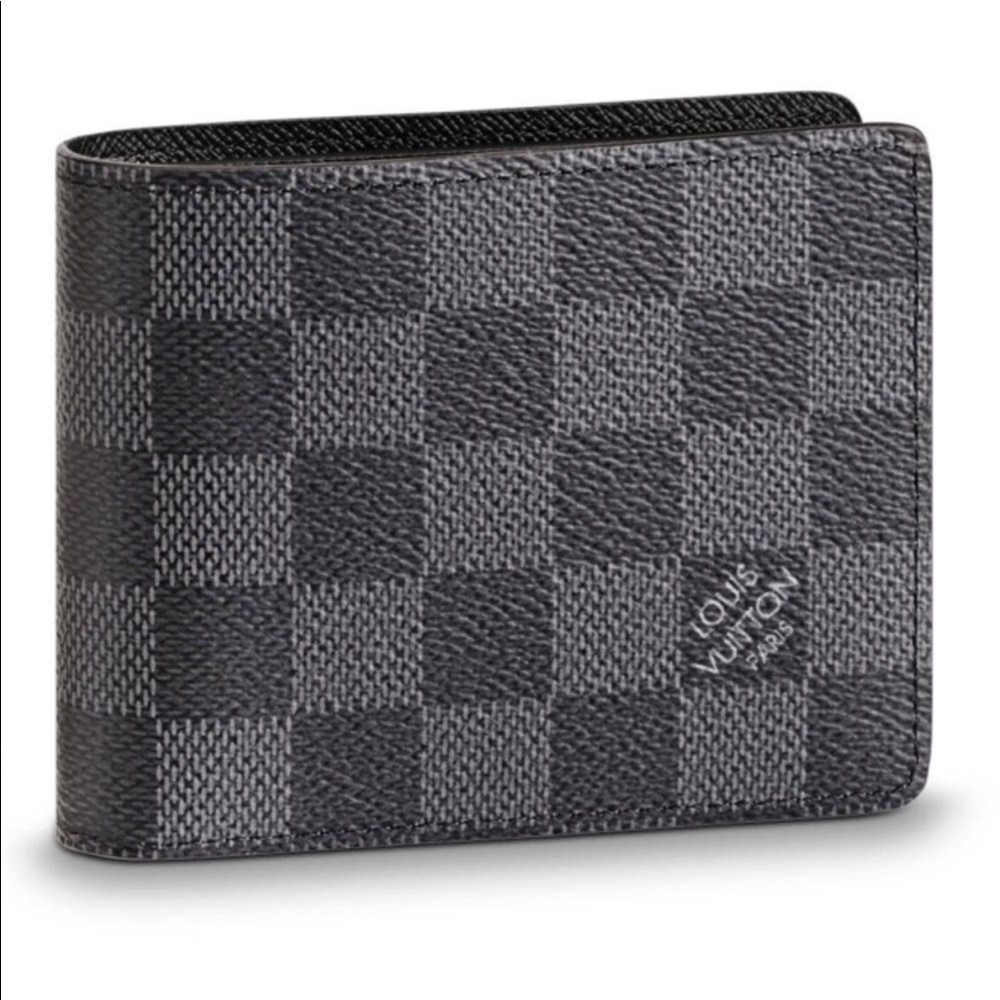 Luis Vuitton wallet